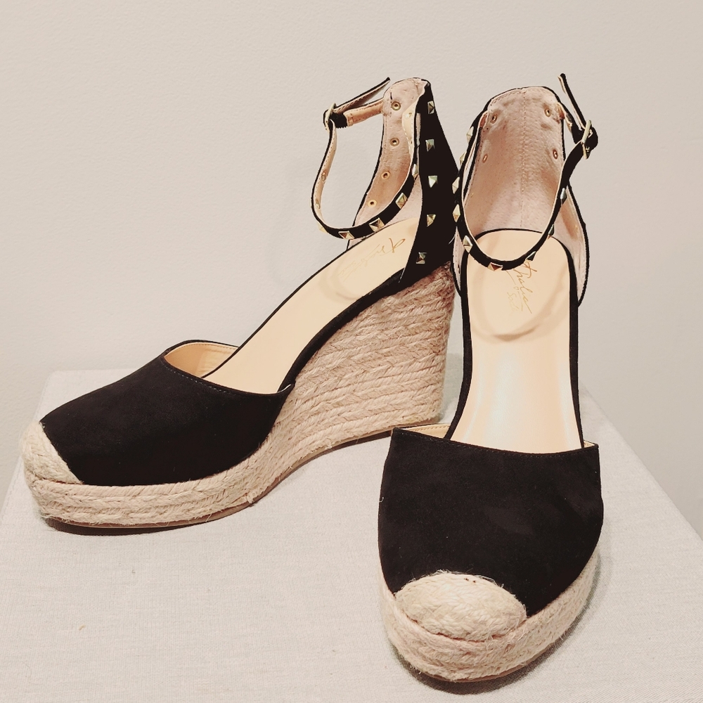Thalia Sodi Masin Rockstud Espadrille Wedges 9M